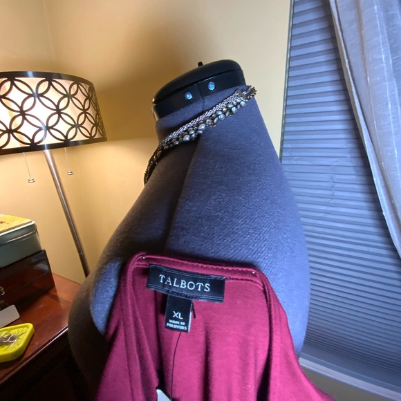 Sleeveless, faux wrap and stunning! - Picture 5 of 9